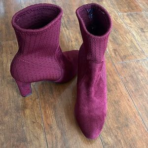 burgundy boots in good condition